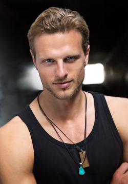 HOT MEN