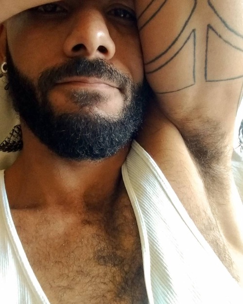 https://64.media.tumblr.com/1fd000a78db73bb980ee340db9b716f0/51bf86feaba2c7c9-05/s500x750/521dfd735dec723ac48b07f0ff6d4f7d98d84c17.jpg