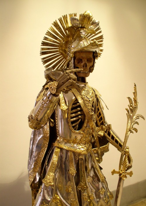 sixpenceee:  The armored skeleton of Saint Pancratius at the Church of St Nikolaus in Switzerland