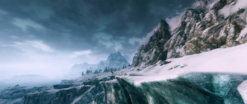 prawngalaxy:  Beautiful Skyrim Photos Look Like Postcards 