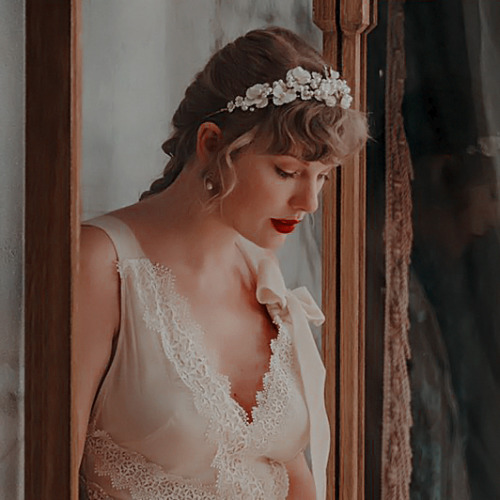 swiftdanvers:[requested] taylor swift (evermore themed) layouts ✨like or reblog if you use them 