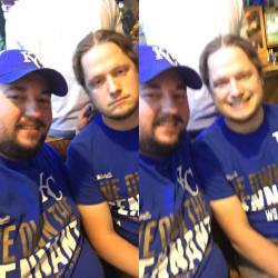 #Twinsies #TakeTheCrown #noinstajake #happyandsad (at Louise&rsquo;s West)