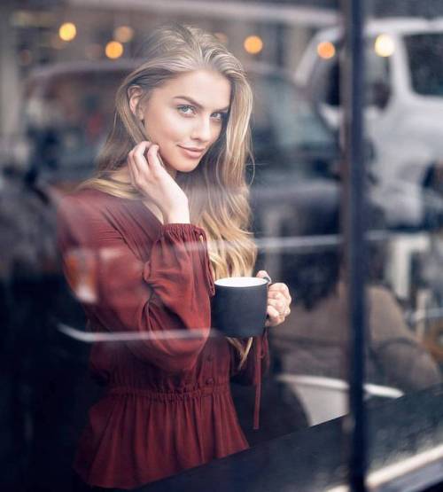 https://amazinggirlsphotos.tumblr.com/post/158634128636