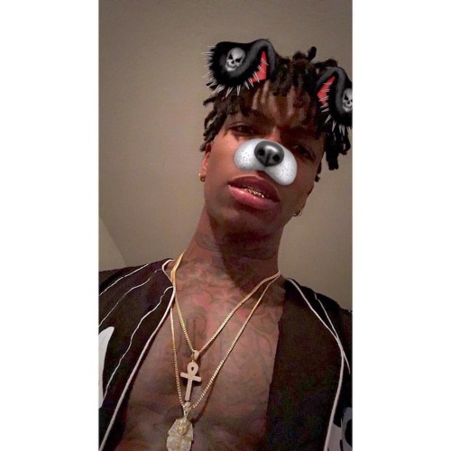 prettyboibilly: mjasexynigga: MJ Say Yessss ✔️