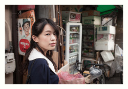 Tokyophotolife:    Title:中崎町にて(At Nakazaki-Cho)Model:mi-Chibitwitter:@Chibimi_0129