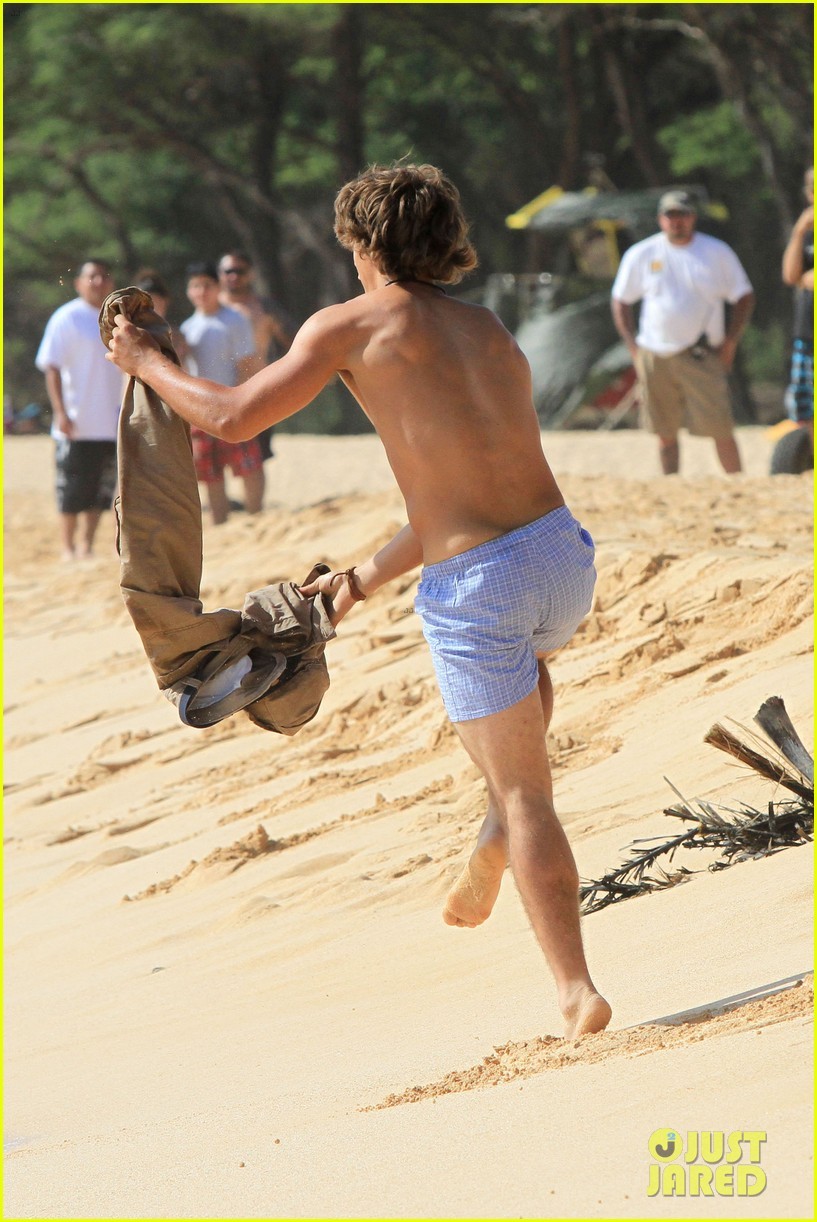 boysguysandmen101:  old but gold, brenton thwaites 2 