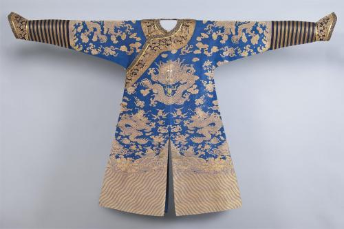 philamuseum: Feeling the heat? So did the Manchu rulers of Qing dynasty China (1644–1911). Their hot