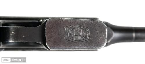 Chinese copy of a Mauser C96 semi automatic pistol, 1938.Features fake Mauser stamp (WAUSER) and ins