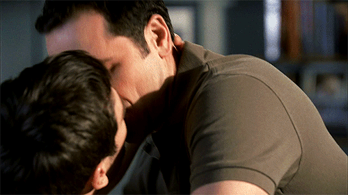 Luke Macfarlane and Matthew Rhys in Brothers and Sisters