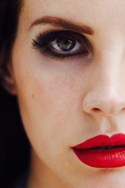 addicted-to-lana-del-rey:  Lana Del Rey blog