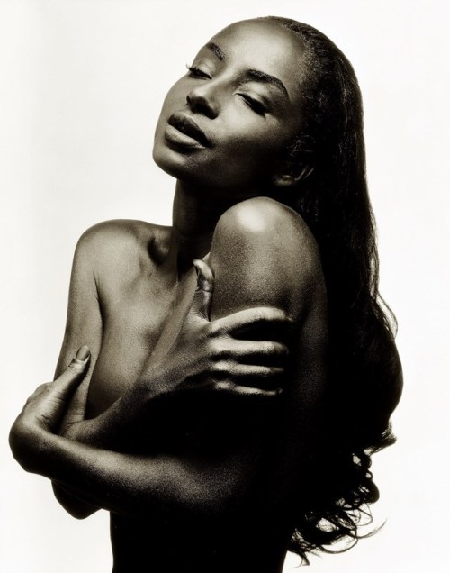 distantvoices:Sade, London, 1992 Photography Albert Watson