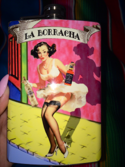 joaquinguzmanloera:  my new borracha flask 🍻💖 