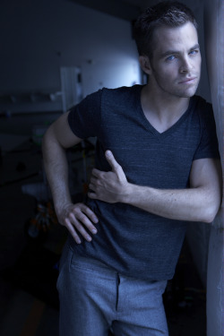 hotfamous-men:  Chris Pine