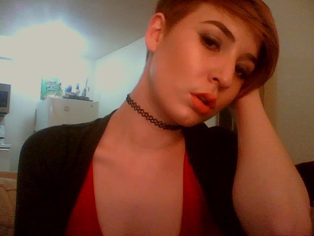vengefuldad:  vengefuldad:  here’s my six selfies of 2014 it’s been a shitty