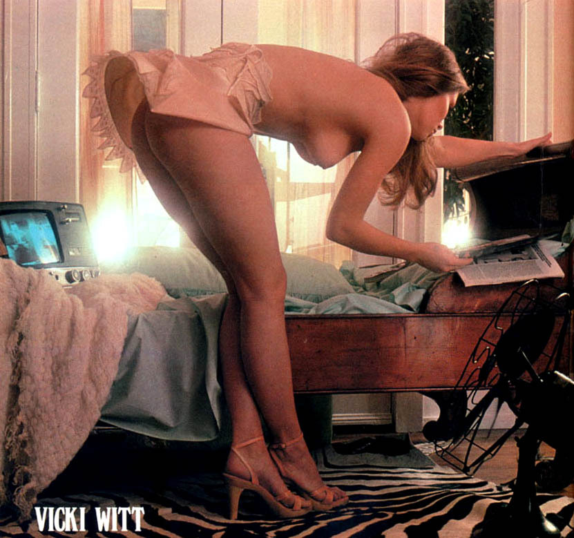 classicnudes:  Vicki Witt, PMOM - August 1978 