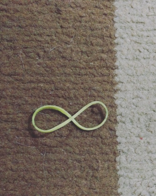 #Infinity on my #Carpet  . . . . . #random #RandomThoughts #randomshit #nihilism #nihilistmemes #rub