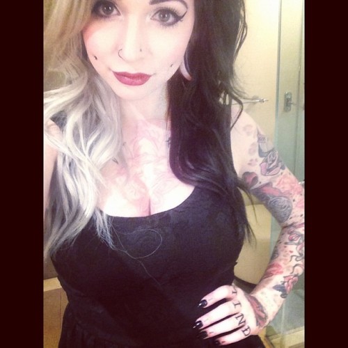ilymorgannn:  AC round 2 tonight ! 