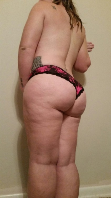 wifeynikole:  Happy Valentine’s Day! An early gift for you  xoxo