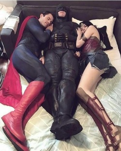 bywandandsword: mapelie:  whetstonefires:  copperbadge:  libertarirynn:  heilmojito: This is my new fav picture.  The best part about this is that it’s completely plausible that it’s a totally casual thing. The Justice League has to crash in a hotel