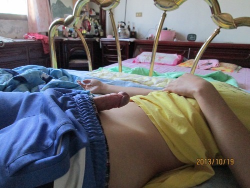 bromoatl:  Once I saw that boner while he slept I had to pull his underwear and shorts