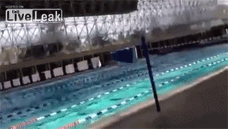sizvideos:Olympic Size Pool During an EarthquakeVideo - Via Siz iOS app  Kewl.