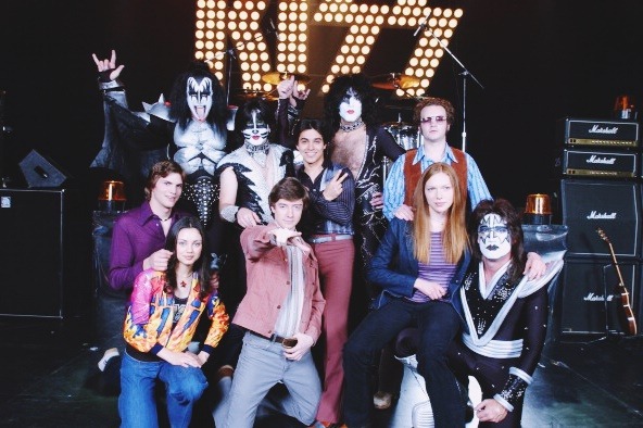 jacquelineshyde:KISS + That ‘70s Show Cast