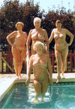 A quartet of Grandmas with more sensual skills