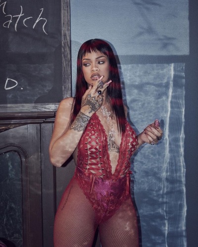 hellyeahrihannafenty:ʀɪʜᴀɴɴᴀ ꜰᴏʀ ꜱᴀᴠᴀɢᴇxꜰᴇɴᴛʏ