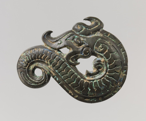 ancientpeoples: Bronze Dragon Appliqué China, 13th–11th century B.C. (Shang Dynasty), 2 inches highS