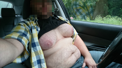 some of you wanted to see me flash my titties in the car. Done! =)