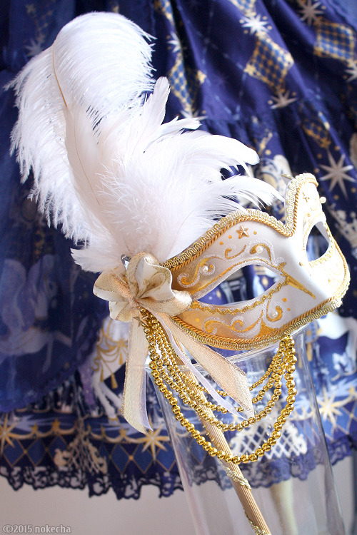 nokecha:  Crystal Dream Carnival Pegasus OutfitWhen I heard that Angelic Pretty was going to be at the Hellocon Teaparty 2015 I started planning this outfit. The theme of the teaparty was Fairytale Theatre so I decided to go with the pegasus theme as