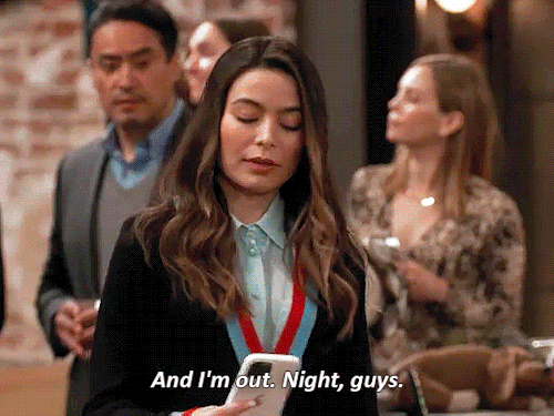amazondancewarrior: iCarly (2021) | 1x01 iStart OverIn which Carly Shay is me at every party I go to