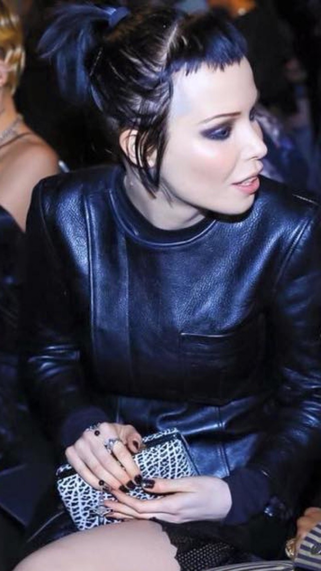 caelestica:  Alice Glass // Alexander Wang 02.14.15