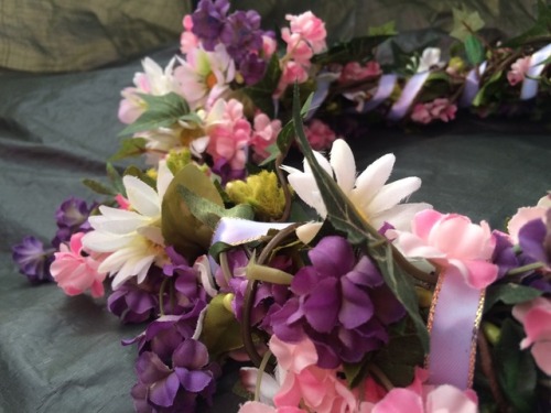 thegreynightsky:Detail of my flower crown I made for Beltane