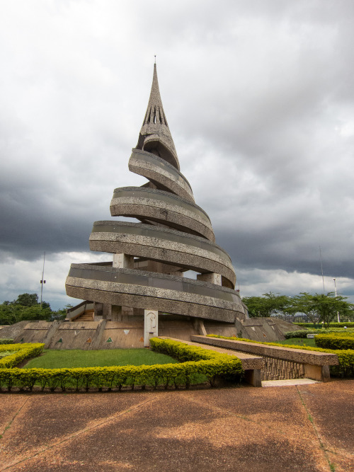 ryanpanos:Space-Age Buildings in Africa | Via