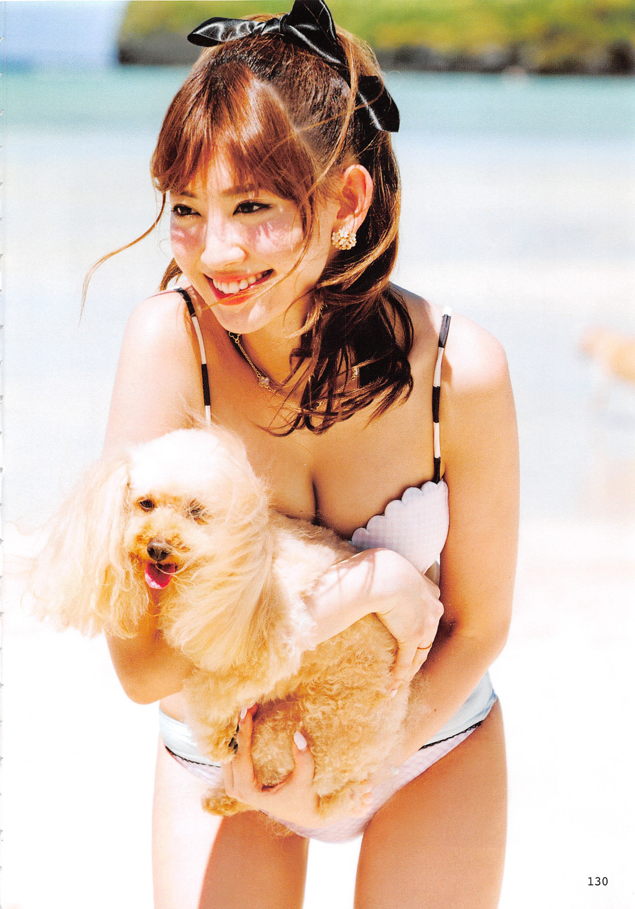 neon-starlight:  AKB48 no Inu Kyoudai Photobook 
