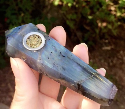 Labradorite rock pipe ! Beautiful colors.