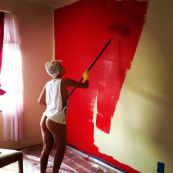 everydayphotos77:  Kaylin Paint Job  I&rsquo;ll Come Help Her Paint!!