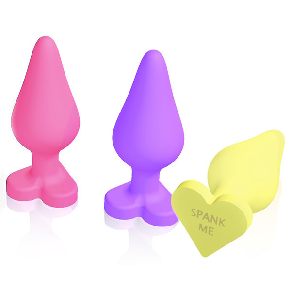 toywillow:  Have a naughty sweet tooth? Look no further… this Candy Buttplug is