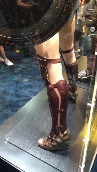 GUEST POST: 'Wonder Woman'—Armor vs. Underwear & Why It Matters - We So Nerdy