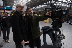 Steven Soderbergh is really rockin’ a hot dong.