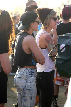 Lesbian On A Skateboard