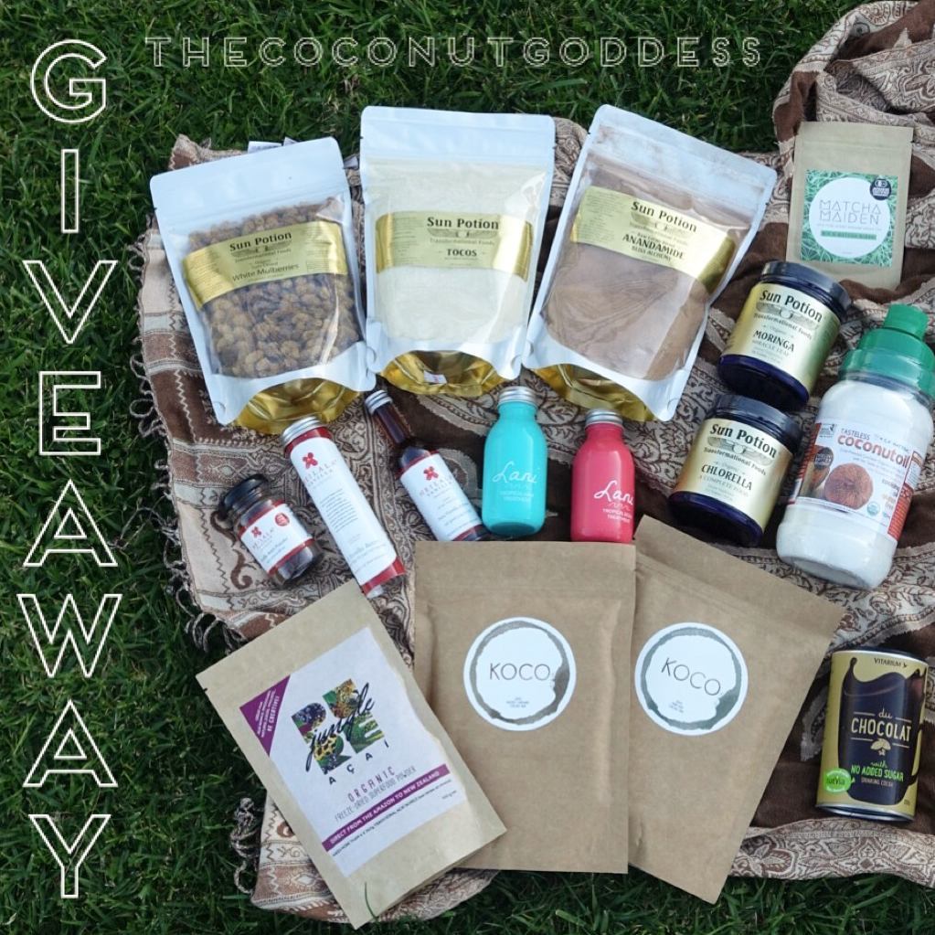 thecoconutgoddess:  🌟 MAY I PRESENT THE FIRST INTERNATIONAL GIVEAWAY 🌟  You