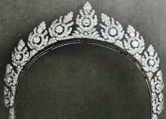 Tiara Mania - Flame Tiaras