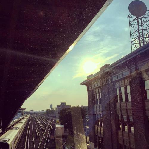 New York evening. #sunset #newyork #queens #bluesky #nyc #nysummer #nytravel #travel #commute #cityl