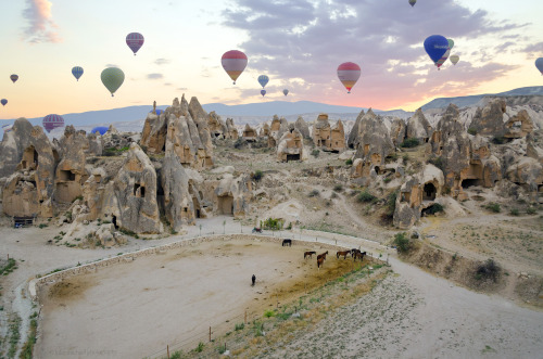 - Cappadocia, Turkey (Nevşehir)instagram | 500px | Flickr | Facebook