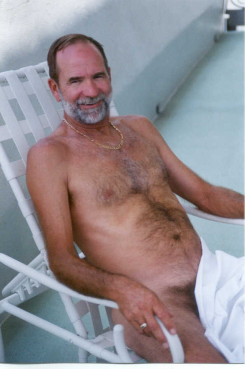 newtoarea:  love the sexy smile