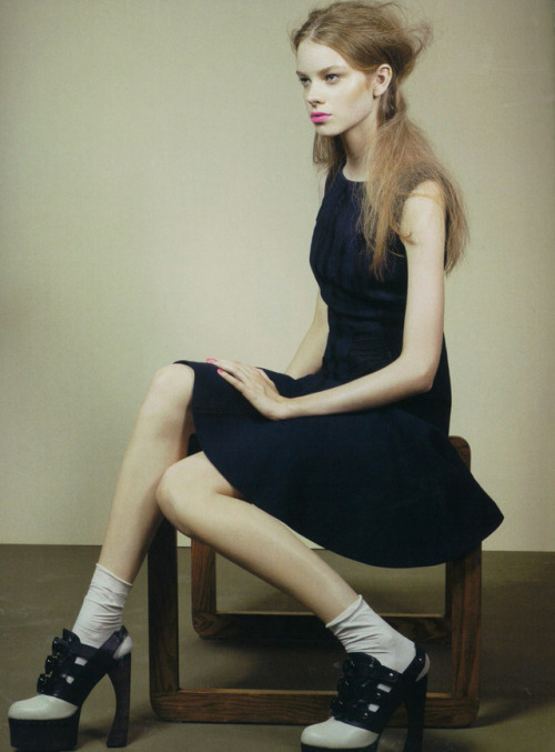 Gwen Loos by Craig McDean for Vogue Italia October 2010 