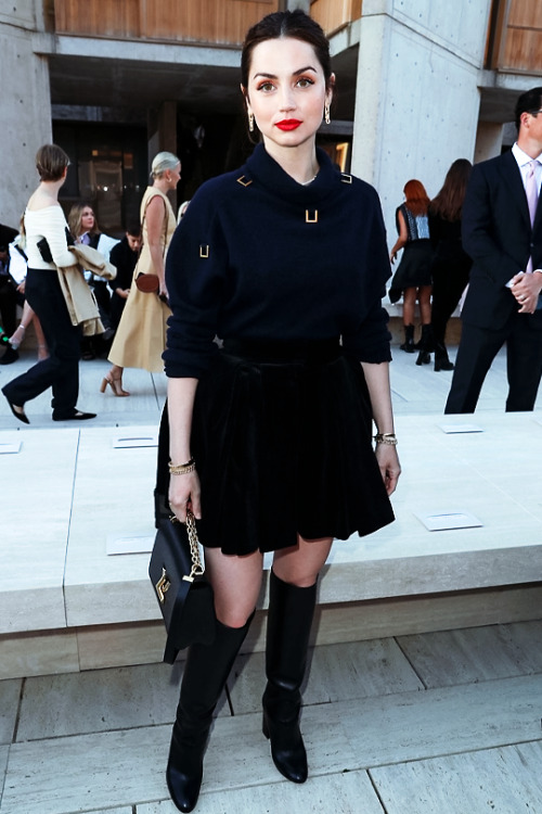 ANA DE ARMASattends Louis Vuitton’s 2023 Cruise Show in San Diego, California | May 12, 2022