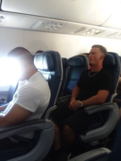 tylerstrouble:  Trouble on the plane…